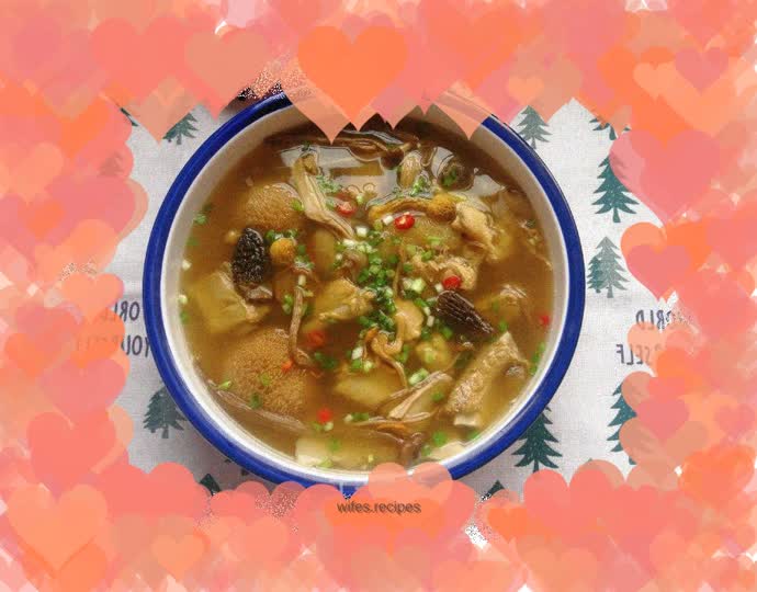 Ten Fungus Pork Ribs Soup