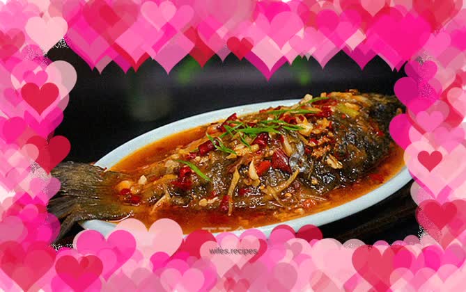 Home-cooked crucian carp