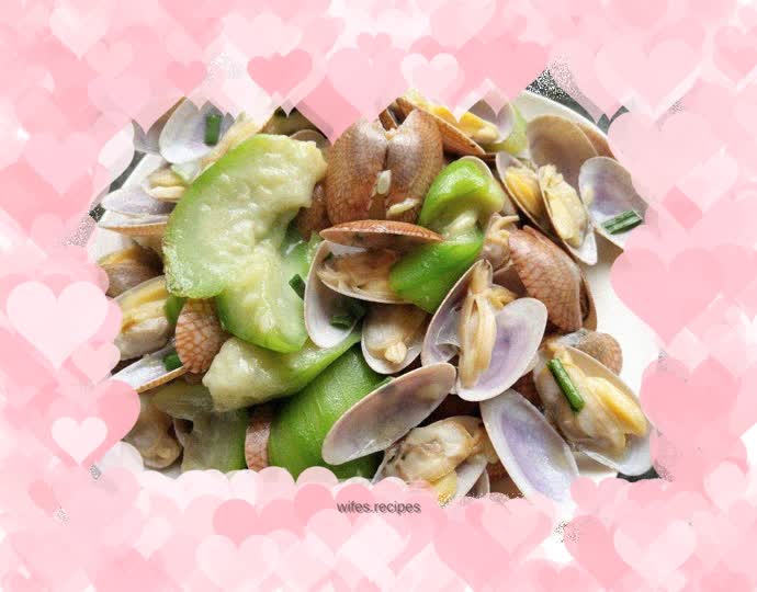 Stir-fried luffa with clams