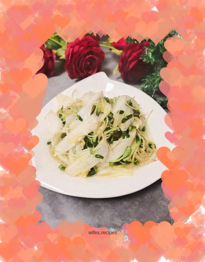 Stir-fried Chinese Cabbage with Black Bean Sprouts