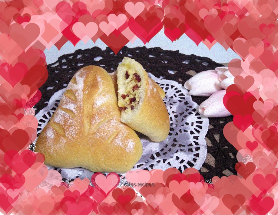 Whole Wheat Cranberry Soufflé Soft European Bread