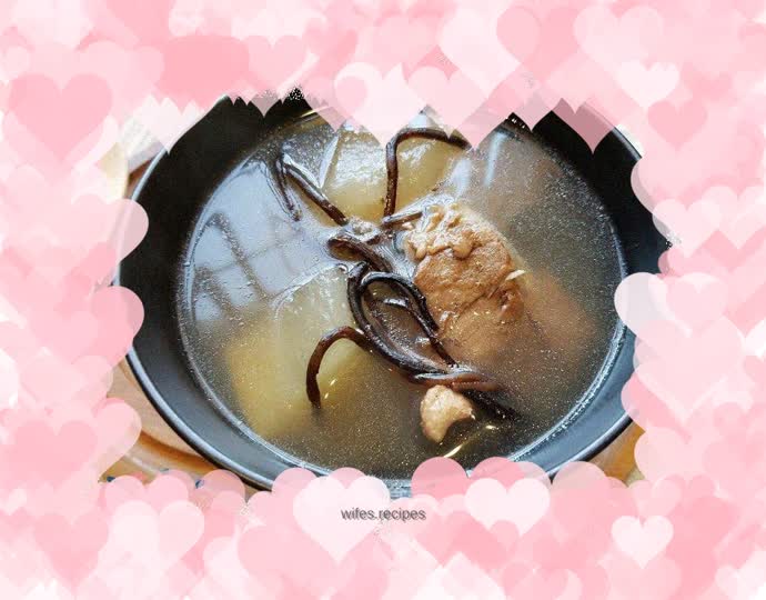 Winter melon and seaweed soup