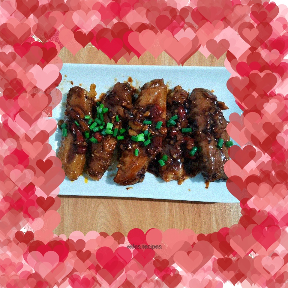 Braised duck wings