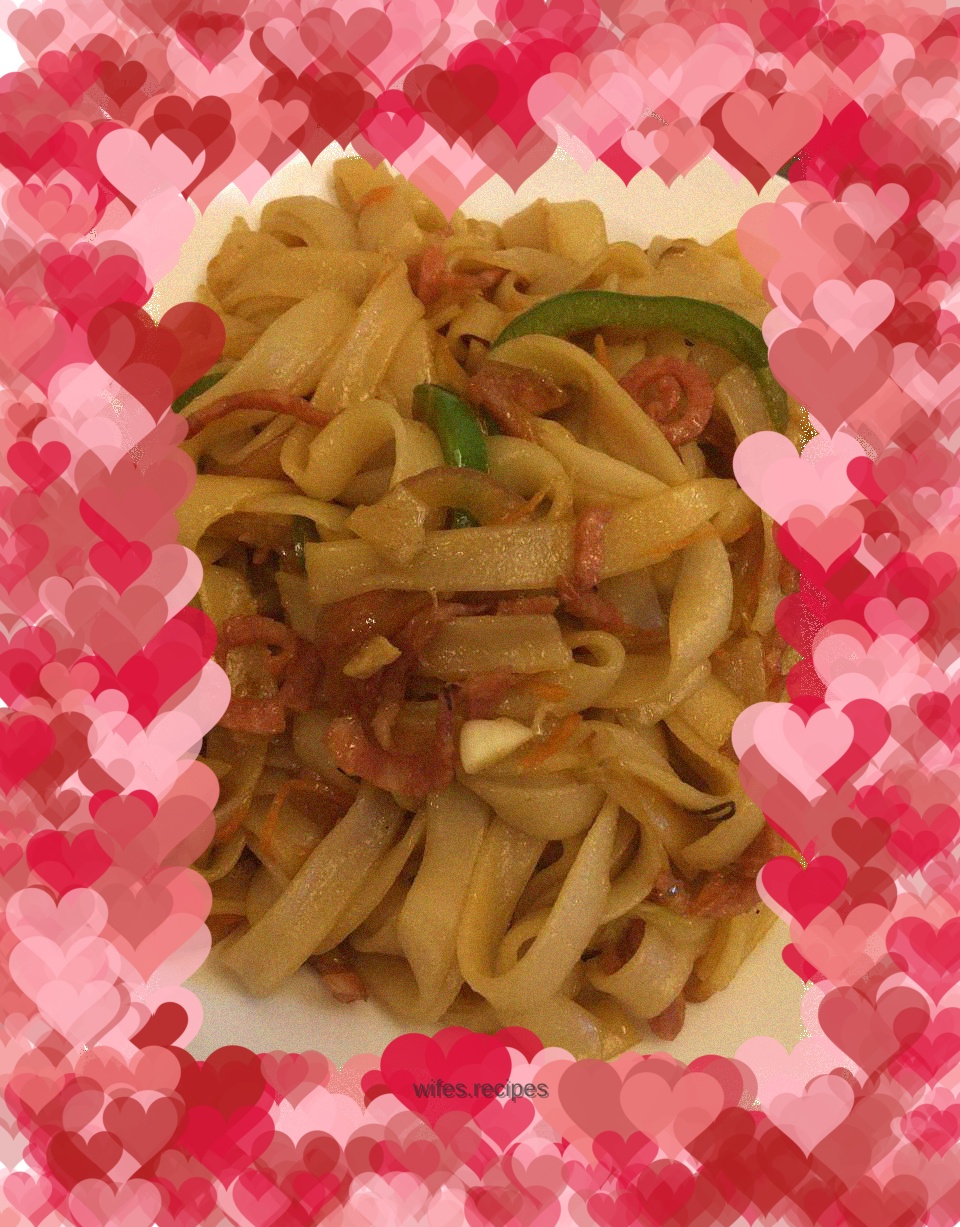 Three shredded fried rice noodles