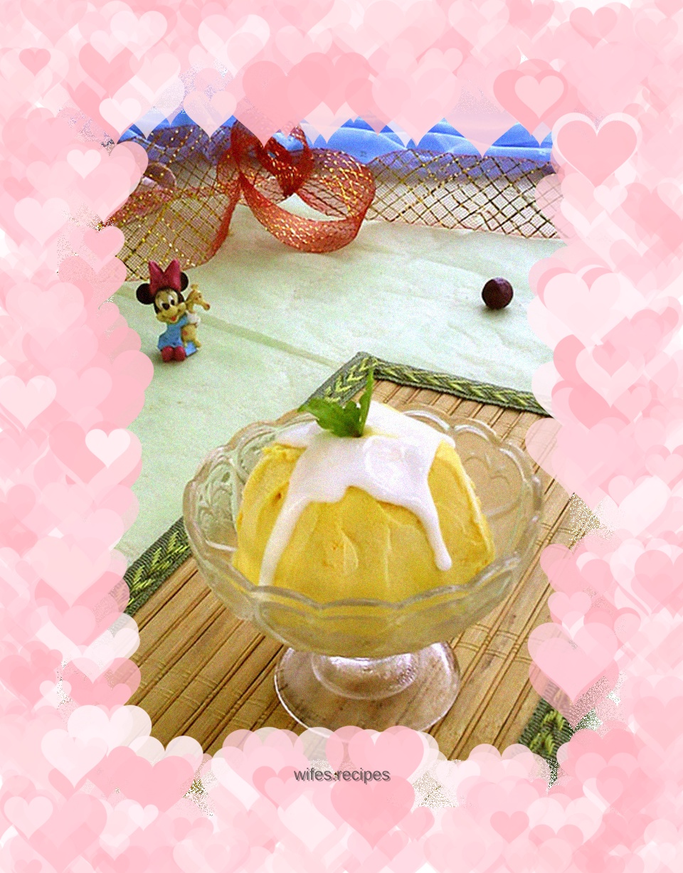 Mango yogurt ice cream