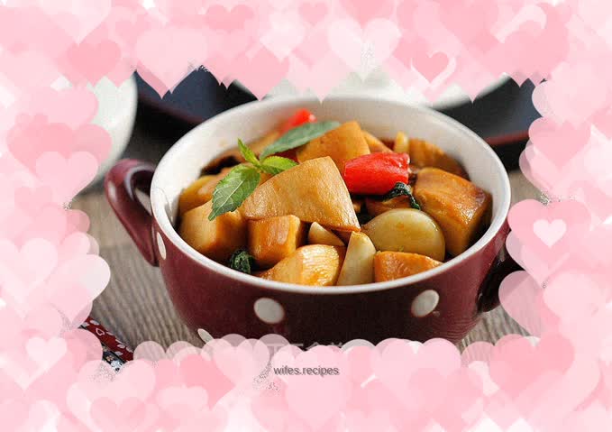 Three cups of king oyster mushrooms