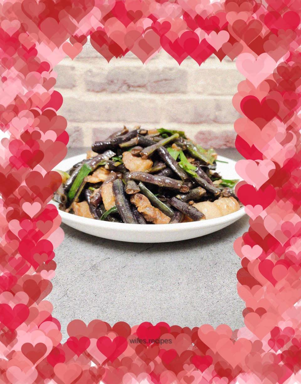 Stir-fried red beans with sliced meat