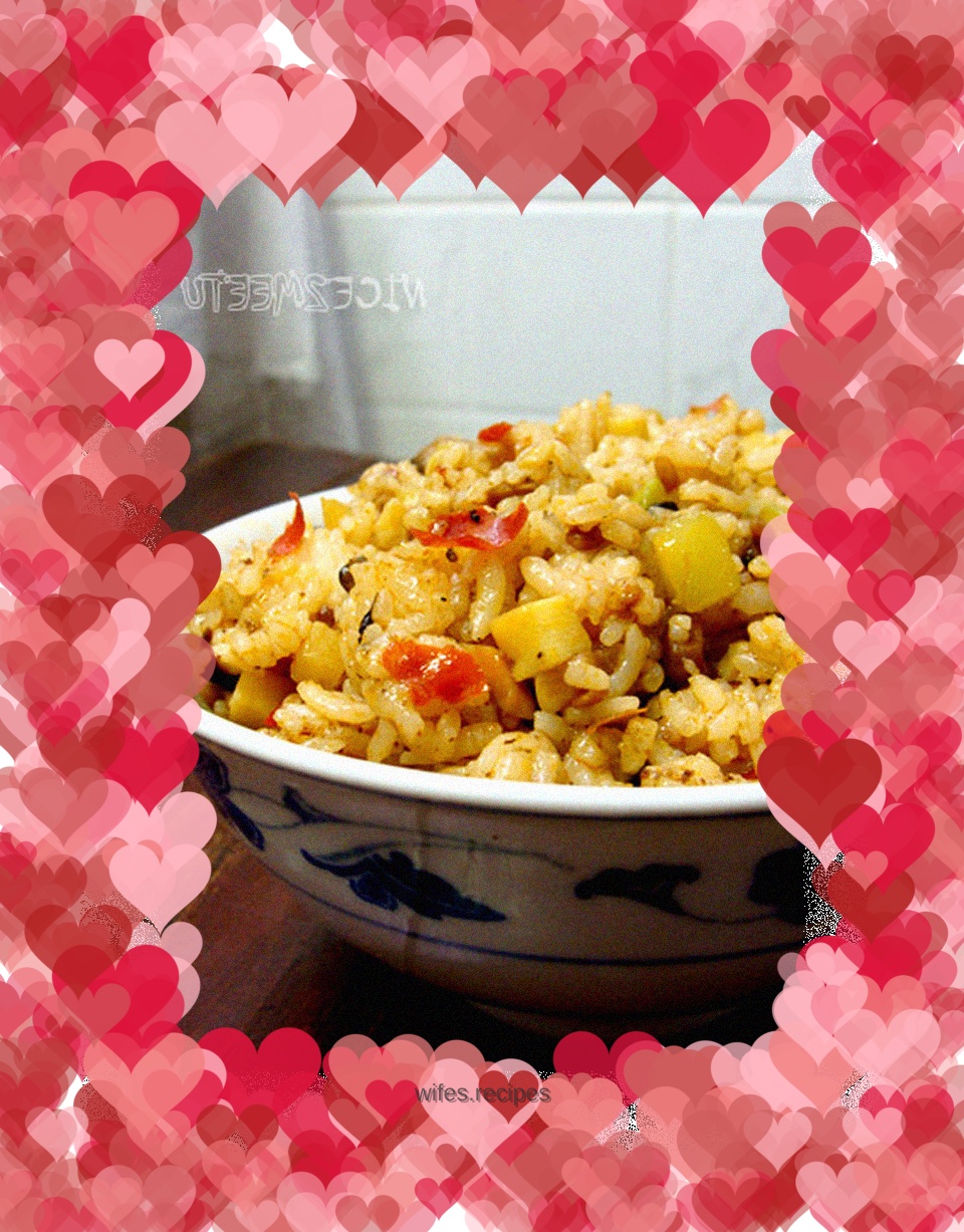 Red oil sandwich fried rice