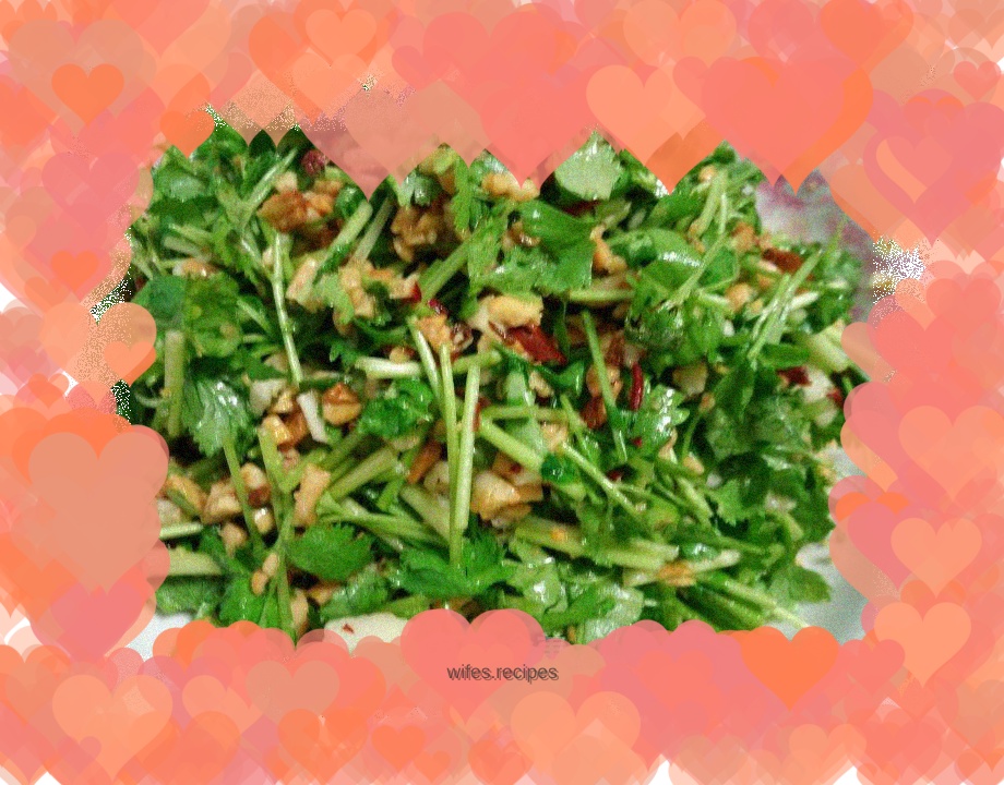 Cold Garlic, Coriander and Peanut Crumbs