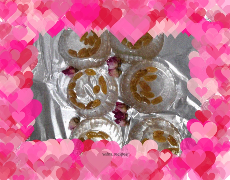 Homemade raisin jelly