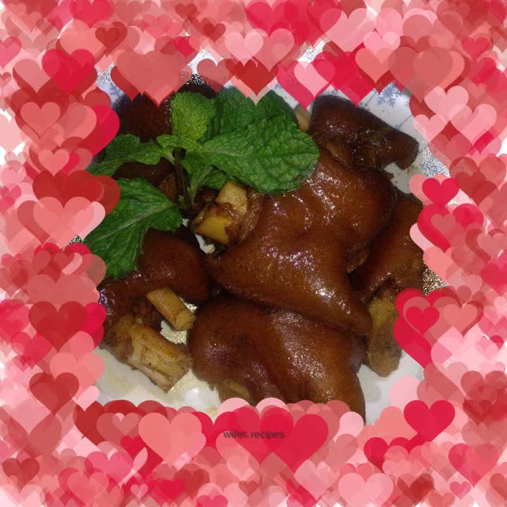 【Braised pig's feet】