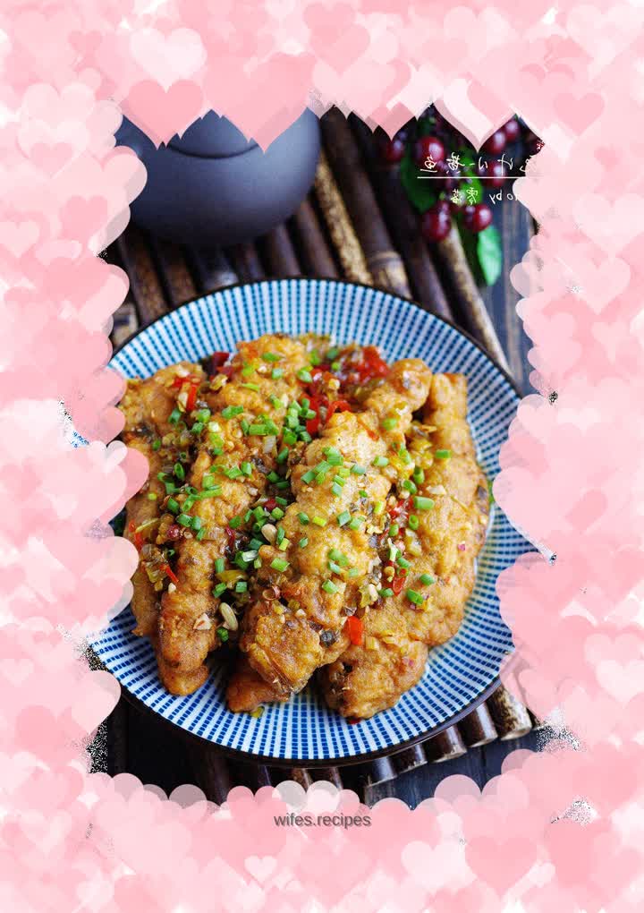 Small yellow croaker with sauce