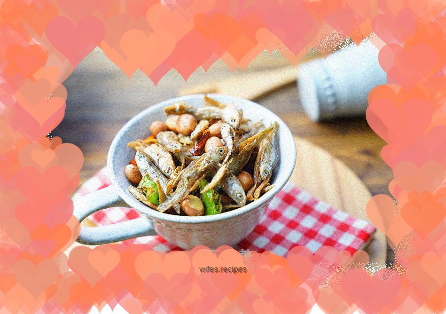 Salt and pepper fish and peanuts