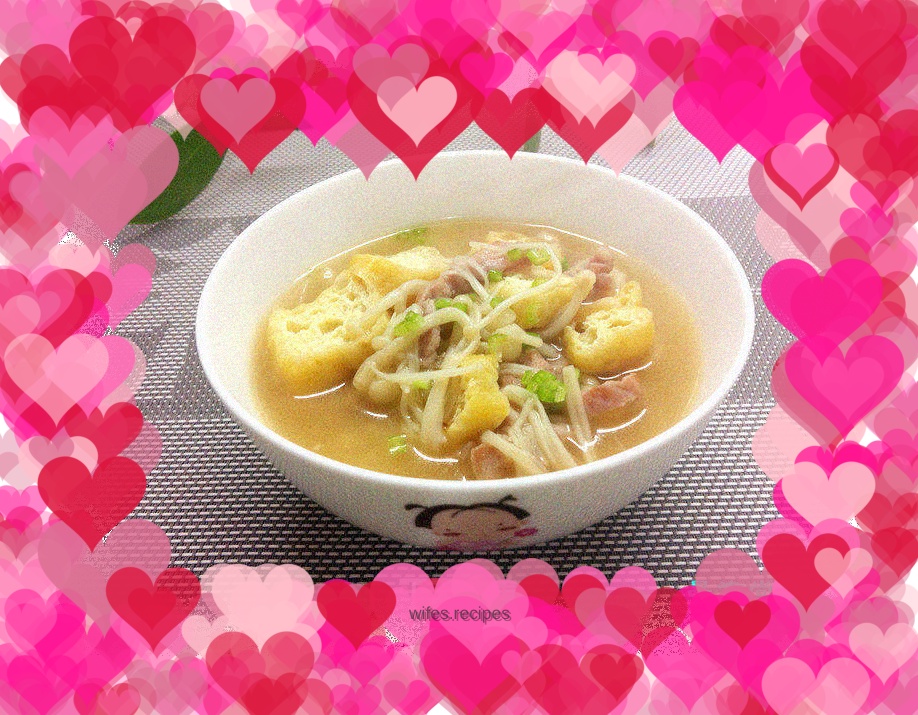 Enoki mushrooms in soup