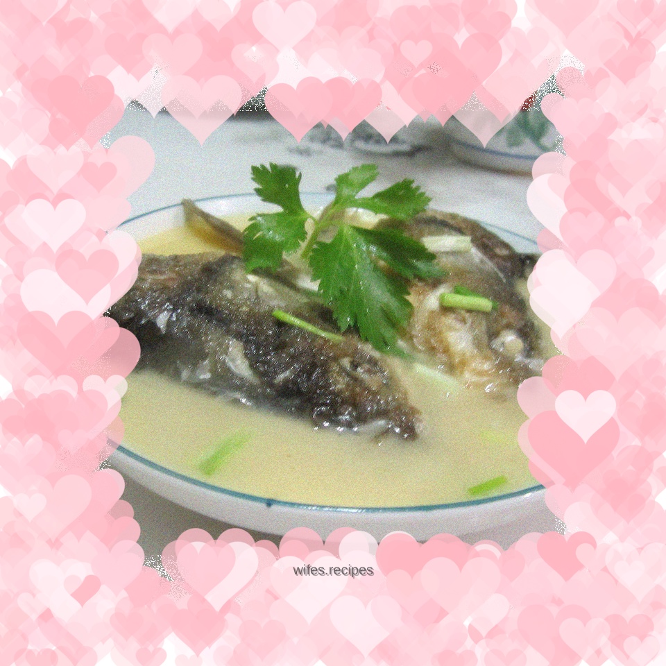 Onion-flavored fish head soup