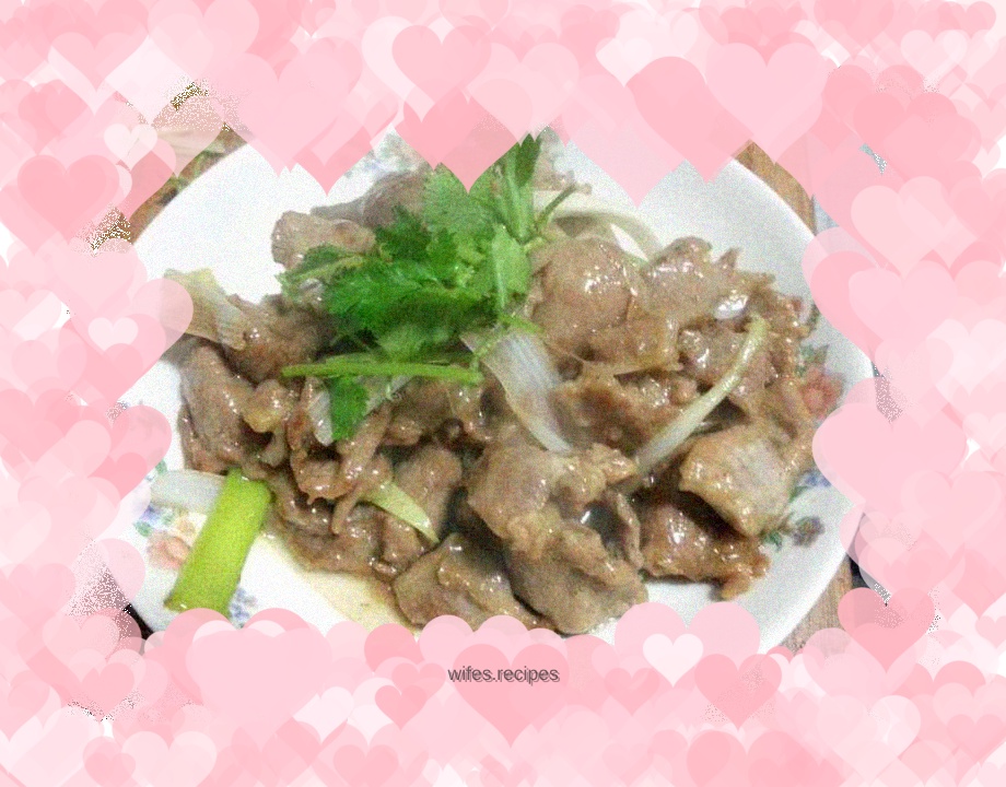 Stir-fried mutton with green onions