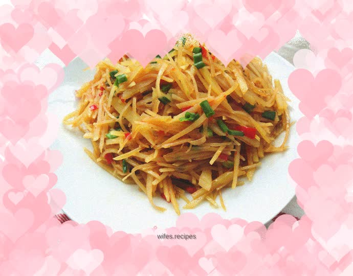 Super delicious side dish—hot and sour shredded potatoes