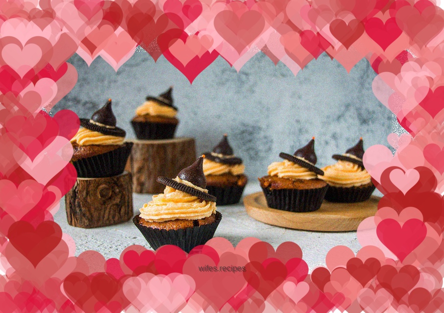 Halloween Cupcakes – Witch’s Little Hat