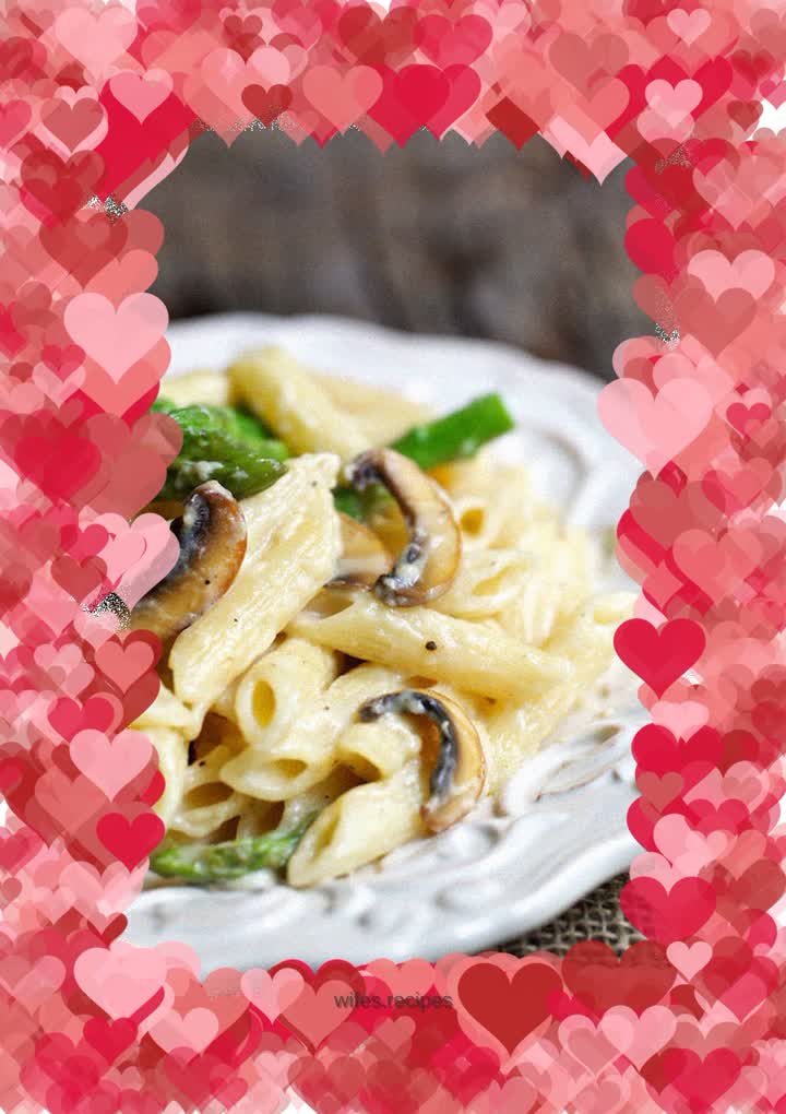 Cream White Sauce Tube Noodles