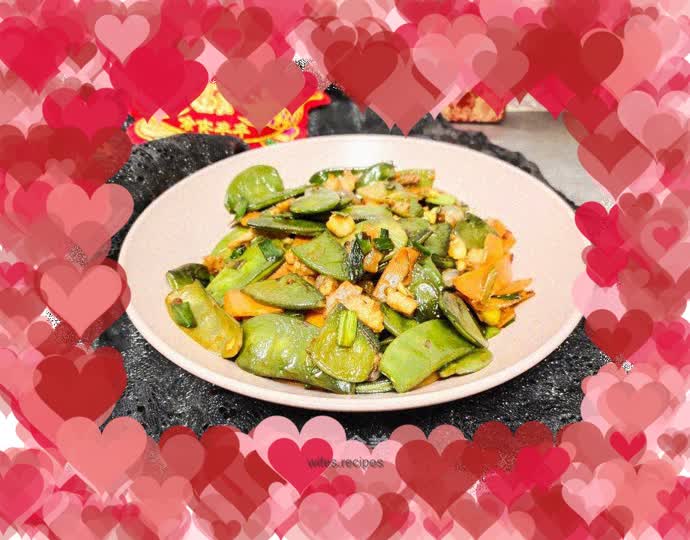 There are two foodies at home. I want to lose weight, so I eat together. After eating, I have the strength to lose weight. A light home-cooked dish of shredded pork and stir-fried carrots and lentils