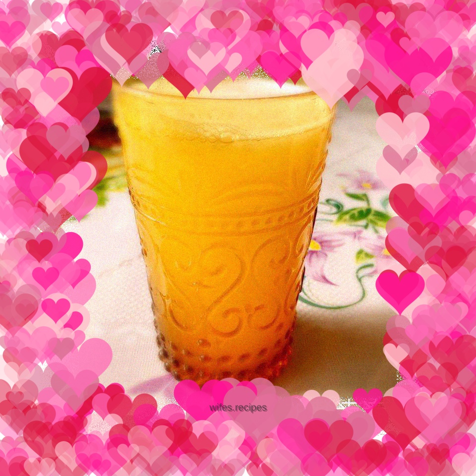 Freshly squeezed pear juice