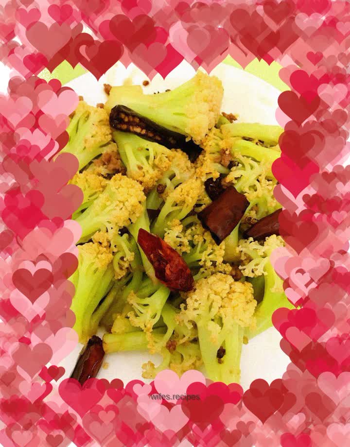 Spicy stir-fried minced pork and cauliflower