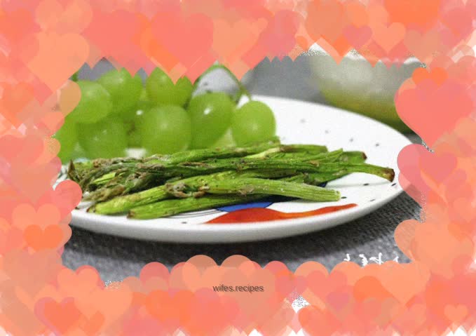 Simple and delicious grilled asparagus