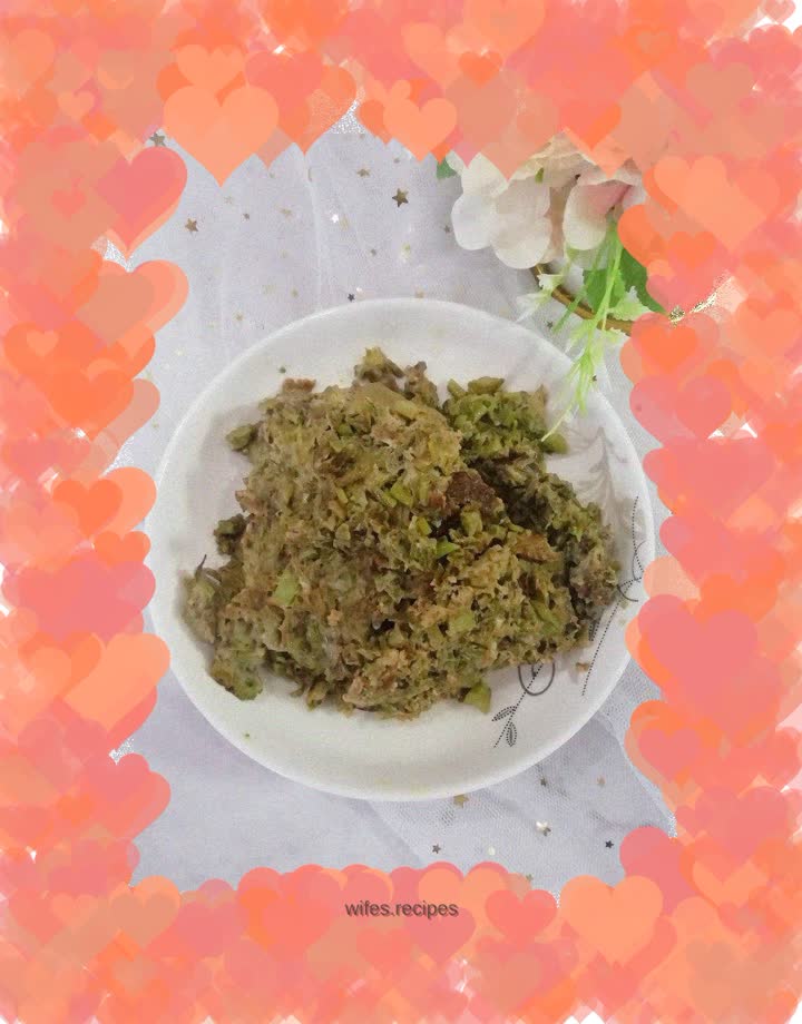 Chinese toon omelette