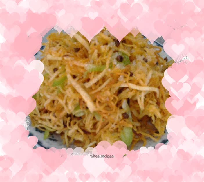 Ants climbing the tree