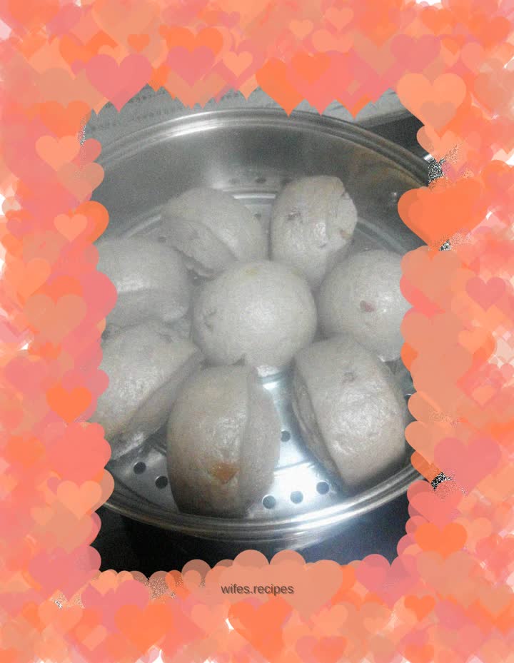 Red date steamed buns