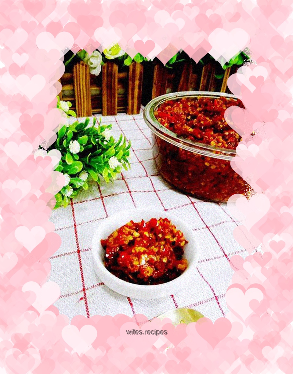 Homemade chili sauce