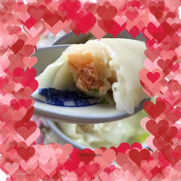 Fresh meat and shrimp wontons