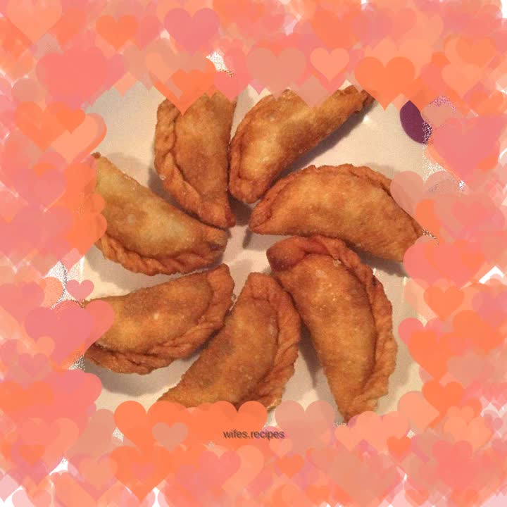 Fried crispy dumplings