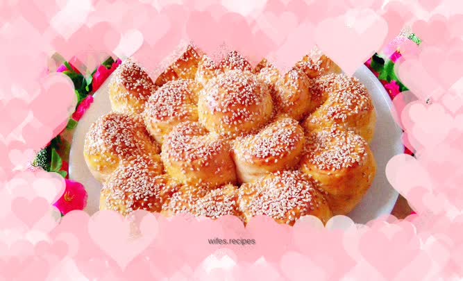 Peanut and sesame toasted buns