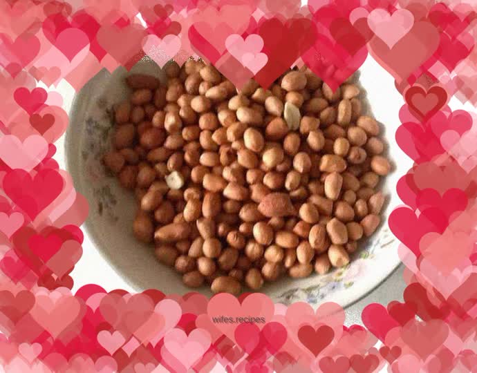 Fried peanuts