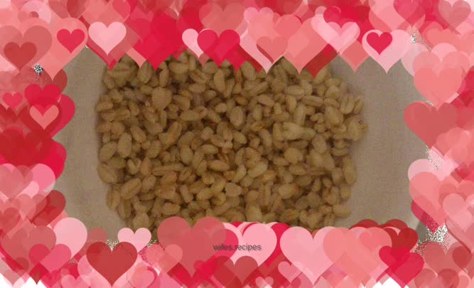 Homemade steamed wheat kernels