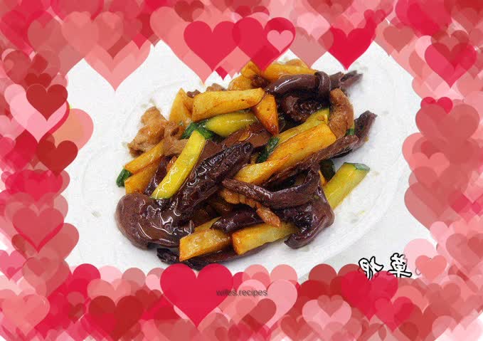 Stir-fried mushrooms with potatoes