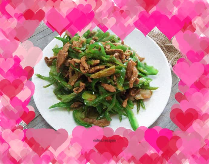 Shredded pork with green pepper