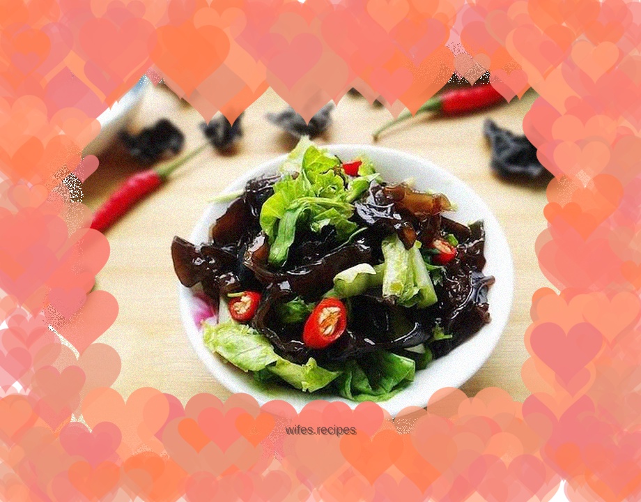 Lettuce mixed with fungus