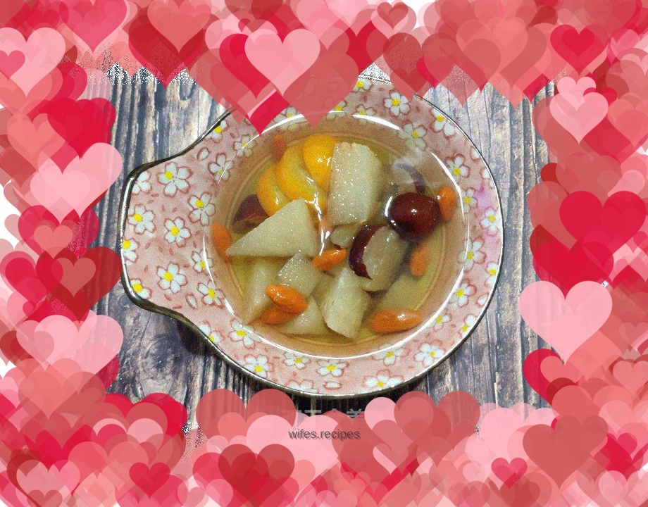 Kumquat and pear juice