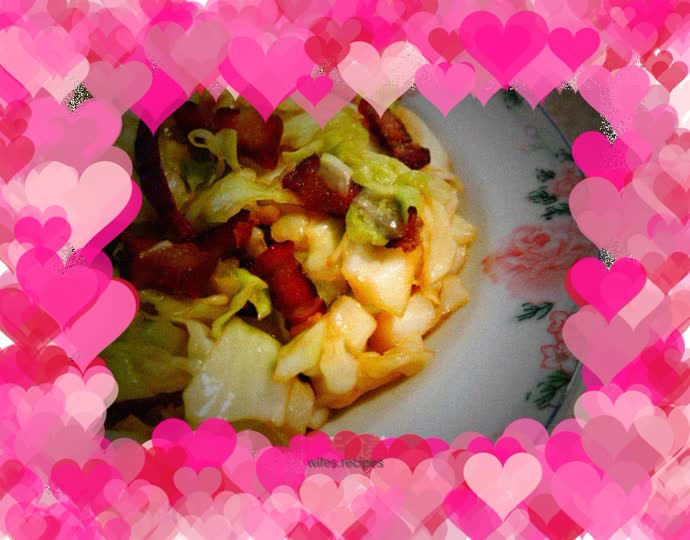 Bacon hand-shredded cabbage