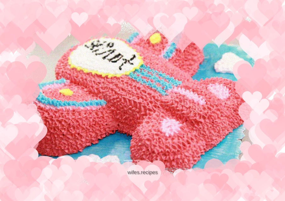 Airplane Cake - Exclusively customized airplane cake, soaring into the sky and heading forward bravely