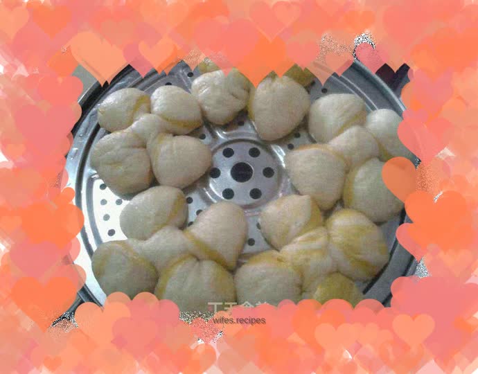 Pumpkin steamed buns