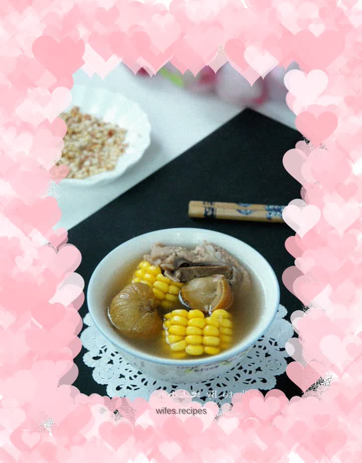 Chestnut, corn and fan bone soup