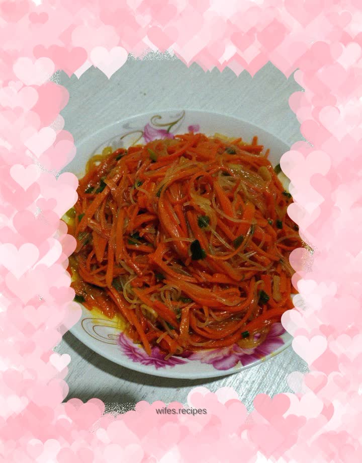 Fried vermicelli with carrots