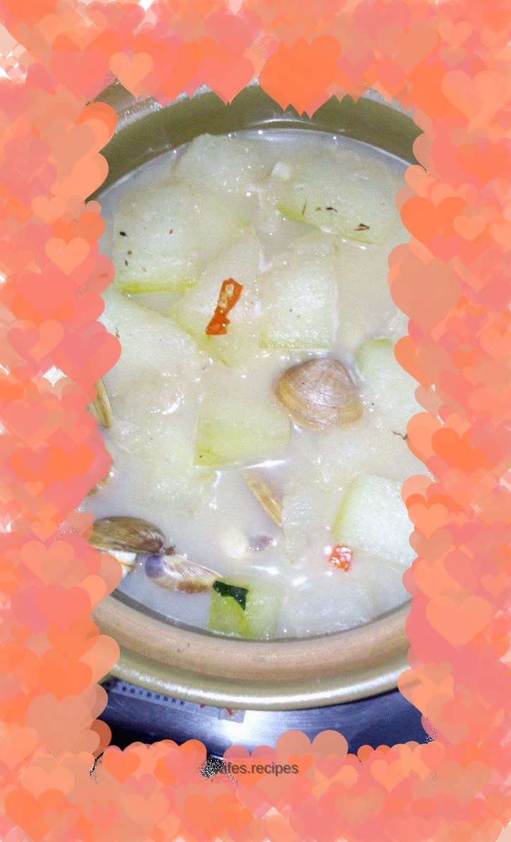 Winter melon and clam soup