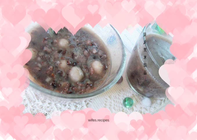 Dessert breakfast: "Double-color meatballs and black rice porridge"