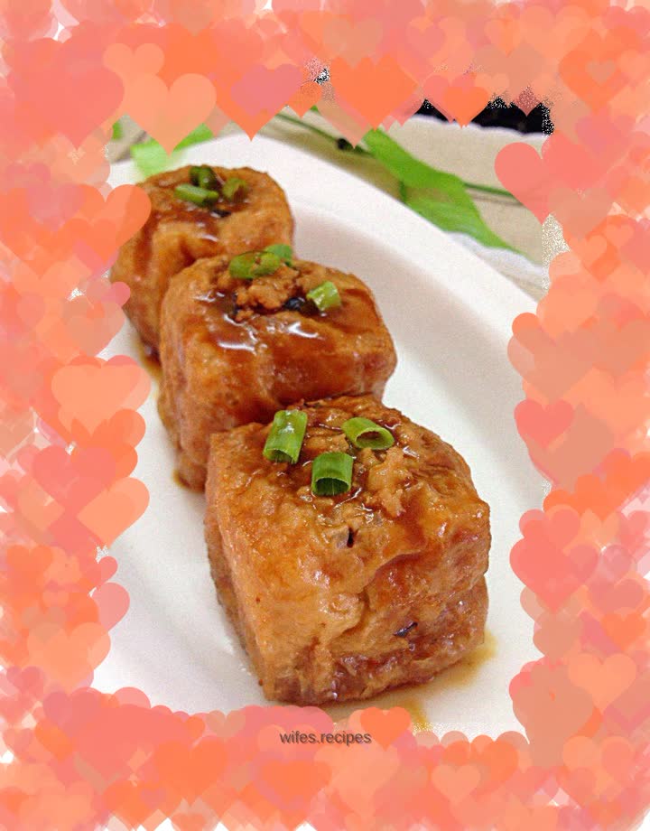 Fried tofu stuffed with pork