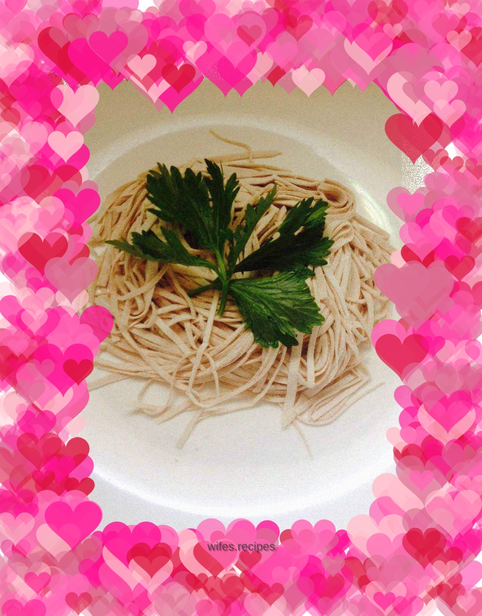 Hand-rolled bean noodles