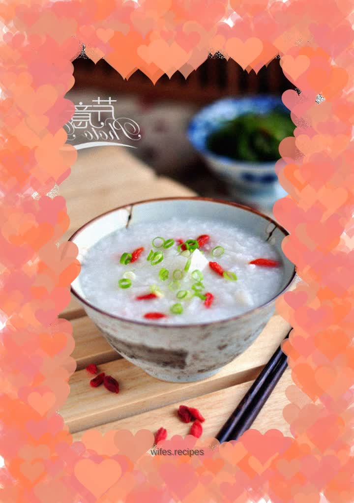 Chicken juice, wolfberry and yam porridge